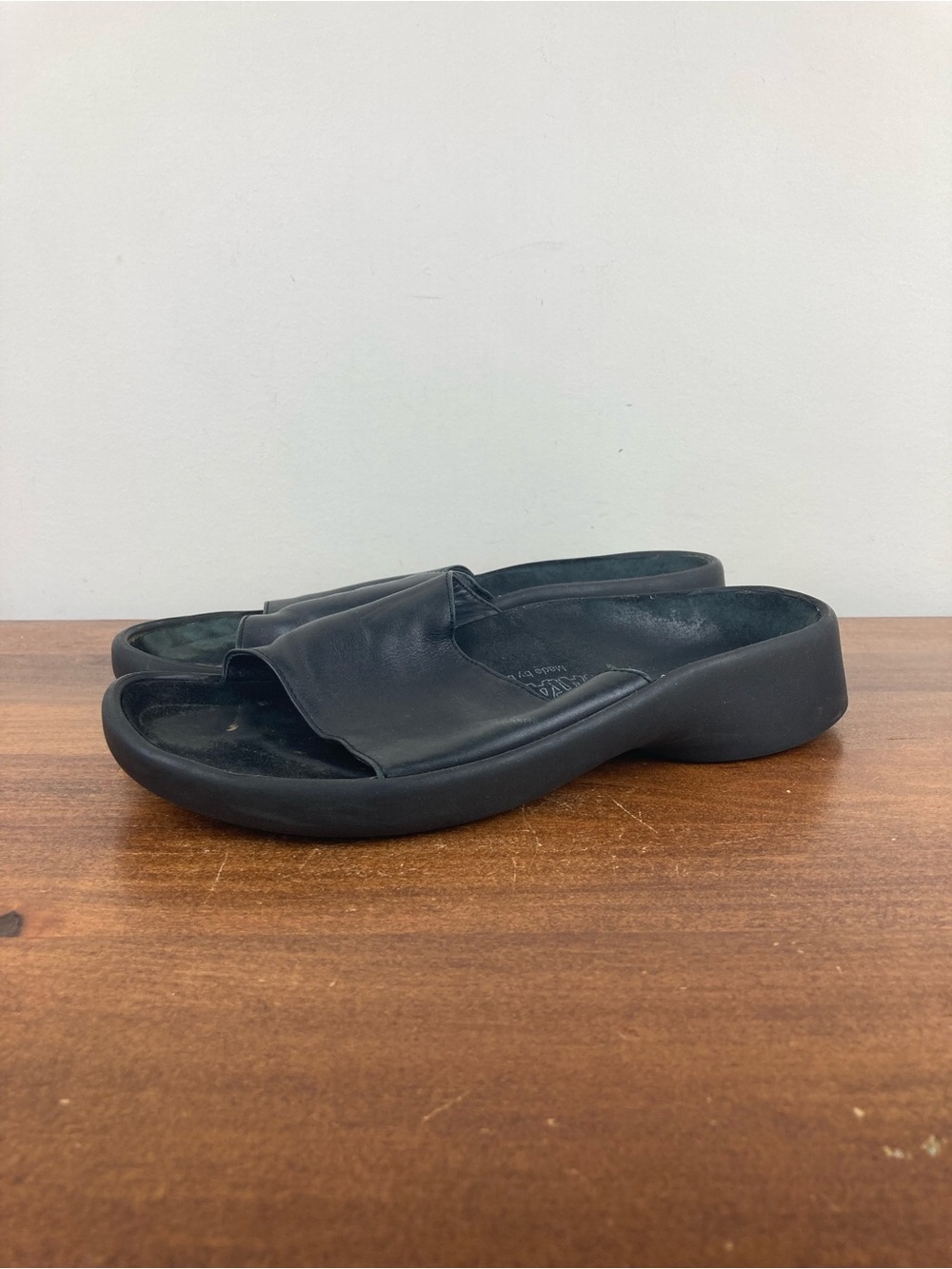 Tatami Birkenstock Black Leather Slide Comfort Sandals Size 39 Women’s 8.